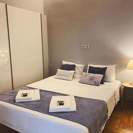 Cozy Newly Renovated 1 Bedroom Apartment In The Heart Of Athènes Extérieur photo