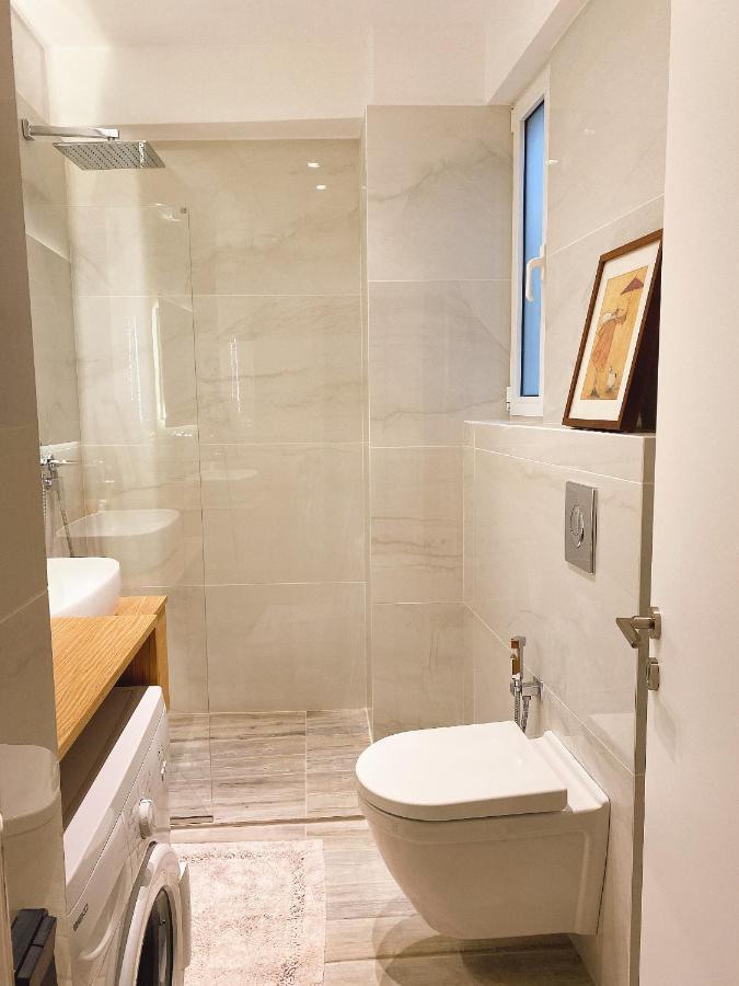 Cozy Newly Renovated 1 Bedroom Apartment In The Heart Of Athènes Extérieur photo