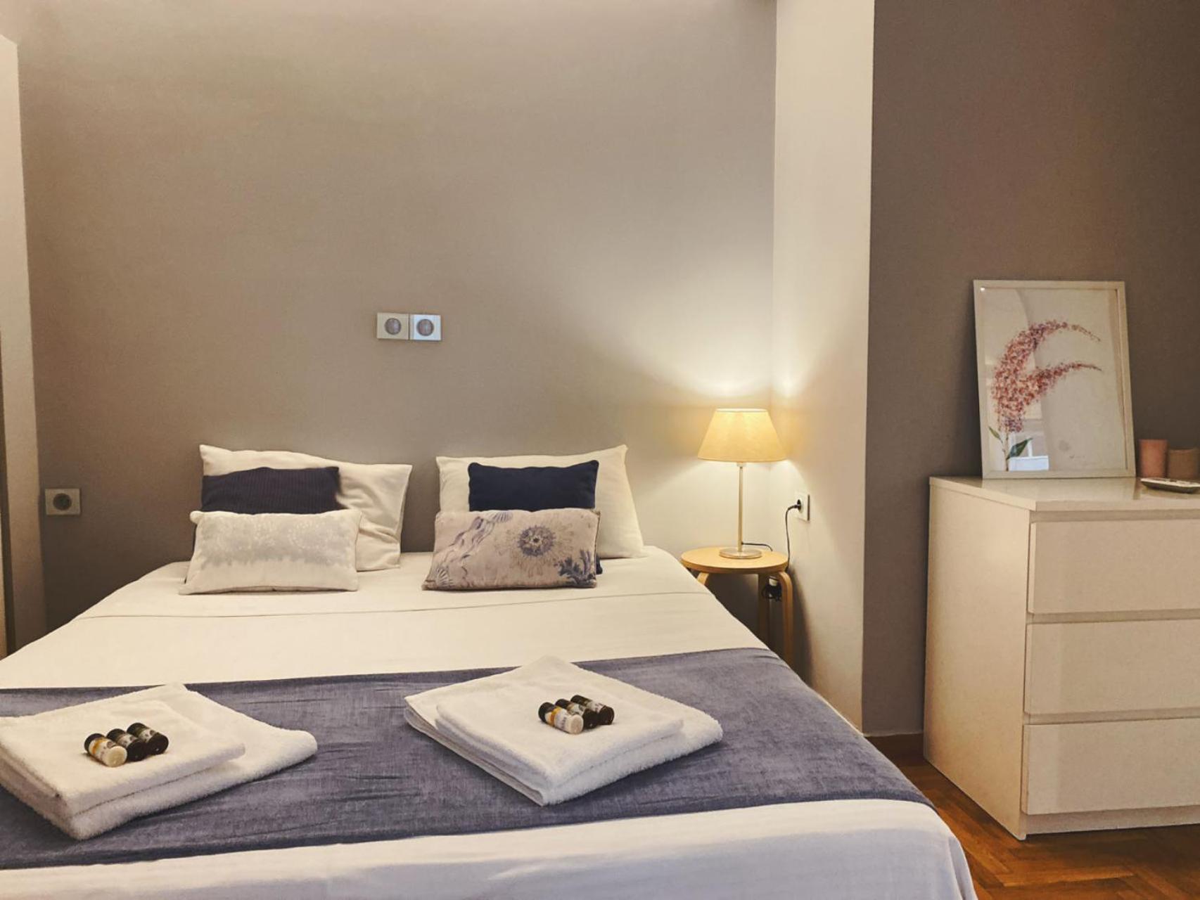 Cozy Newly Renovated 1 Bedroom Apartment In The Heart Of Athènes Extérieur photo
